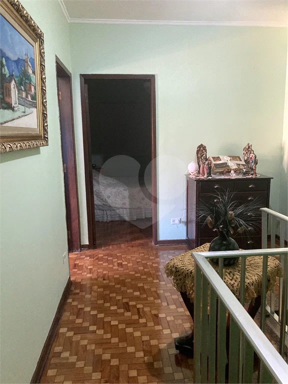 Casa com 4 dormitórios na Saúde.