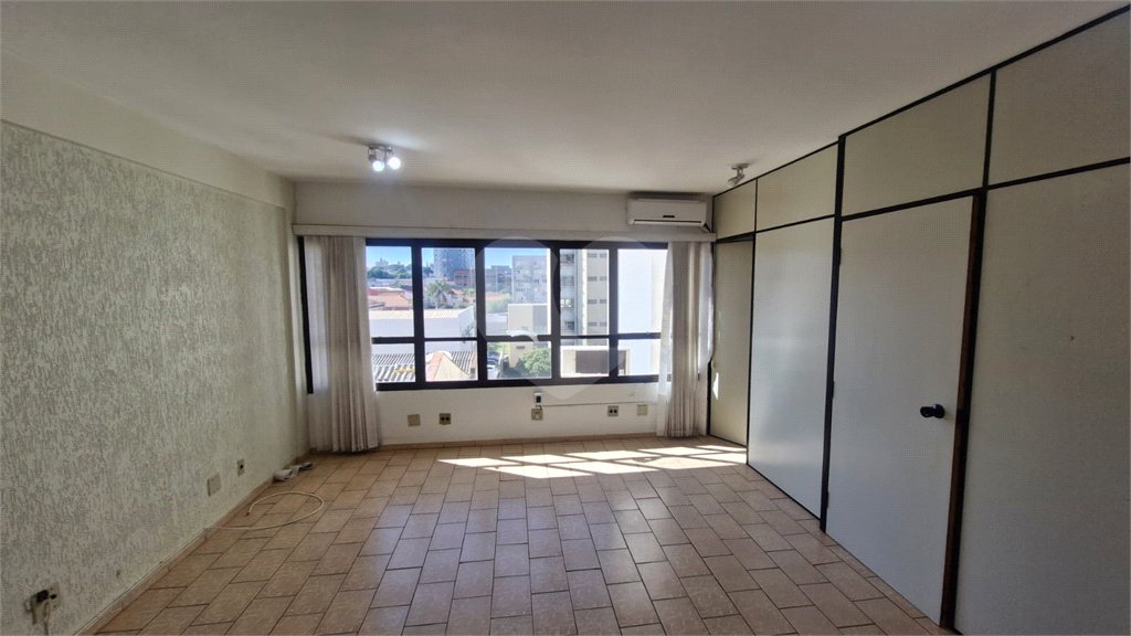 Sala Comercial à Venda no Edifício Luciano Zanollo – São Carlos/SP