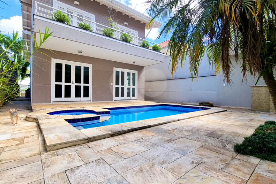 Sobrado com 4 suítes, 5 vagas e Piscina - Palmas do Tremembé