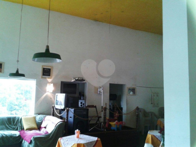 Casa à venda no condomínio Estrada Santa Ines,3250, Caieiras - SP