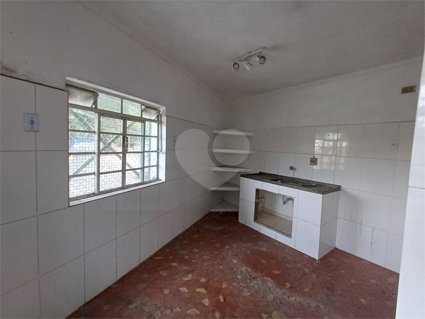 Casa à venda ou para alugar com 4 quartos, sendo 1 suíte, em Tremembé, São Paulo, SP