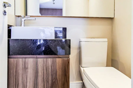 Apartamento totalmente mobiliado com ar-condicionado localizado no coração do Brooklin!!!