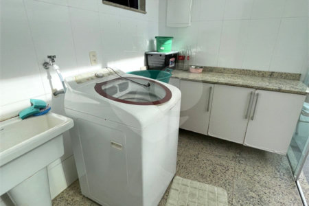Casa à venda com 3 suítes em Jardim do Lago, Atibaia, SP