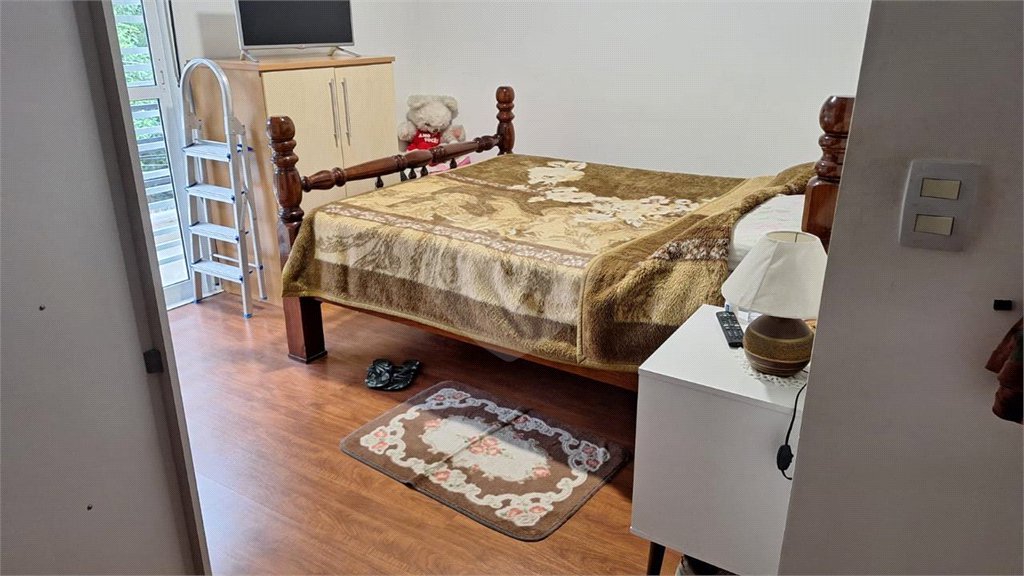 Sobrado à venda com 6 quartos, sendo 4 suítes, em Tremembé, São Paulo, SP