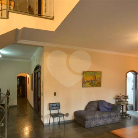 Casa à venda com 4 quartos, sendo 2 suítes, em Vila Mariana, São Paulo, SP