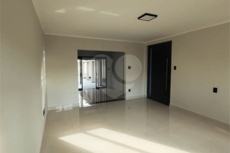 Casa à venda com 4 suítes em Nova Gardênia, Atibaia, SP