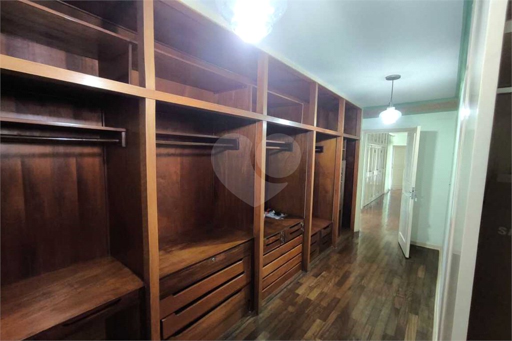 Casa à venda com 5 quartos, sendo 3 suítes,  em Brooklin Paulista, São Paulo, SP
