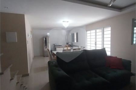 Casa à venda com 4 quartos, sendo 1 suíte, no condomínio Gramado do Mendanha, Rio de Janeiro - RJ
