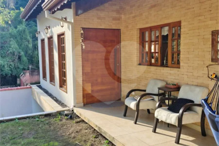Casa com 2 dormitórios à venda, 156 m² - Guaçu - São Roque/SP