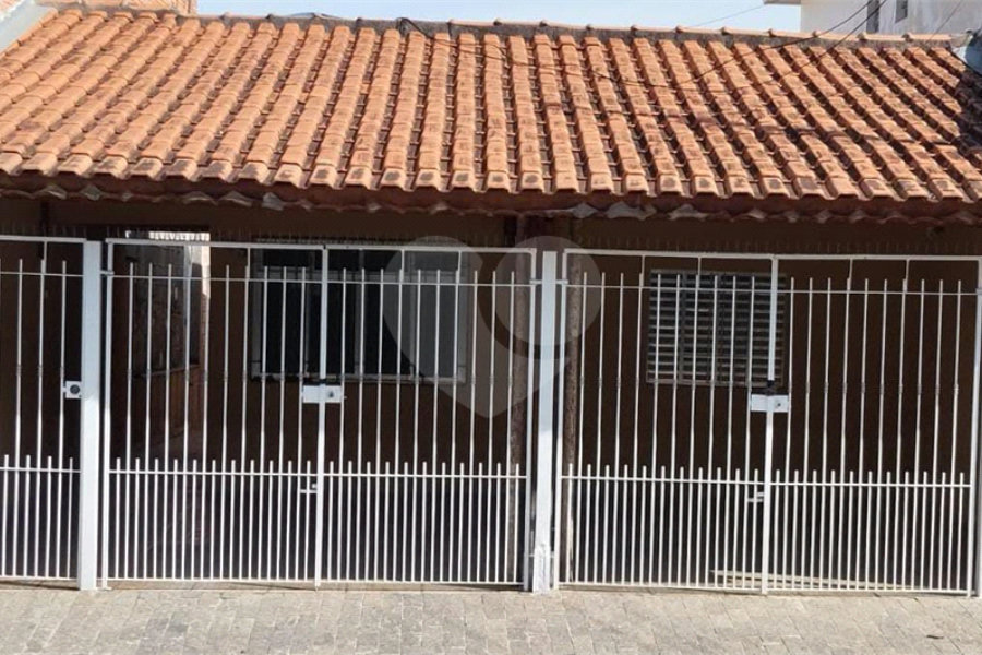 Casa Térrea à venda com 4 quartos, sendo 1 suíte, em Tremembé, São Paulo, SP