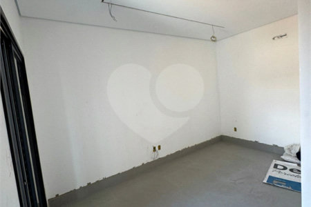 Casa à venda com 3 suítes no condomínio Reserva Central Parque, Salto - SP