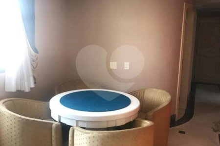 Apartamento à venda com 5 quartos, sendo 3 suítes, em Vila Gomes Cardim, São Paulo, SP
