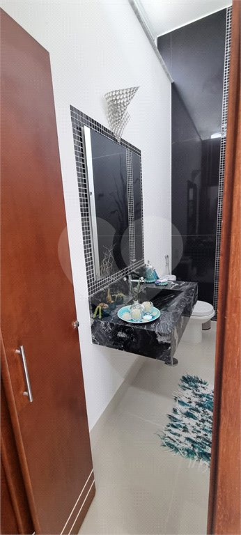 Casa à venda com 5 quartos, sendo 2 suítes, no condomínio Swiss Park, São Bernardo do Campo - SP