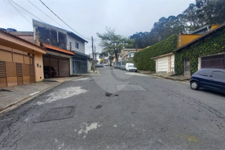 Sobrado à venda com 3 quartos, sendo 2 suítes, em Vila Adalgisa, São Paulo, SP