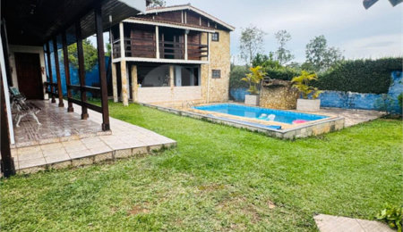 Chácara à venda com 6 quartos, sendo 2 suítes,  em Jardim Dora, Suzano, SP