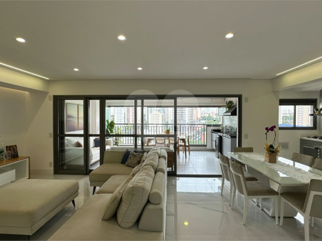 Apartamento à venda com 3 suítes em Jardim Prudência, São Paulo, SP