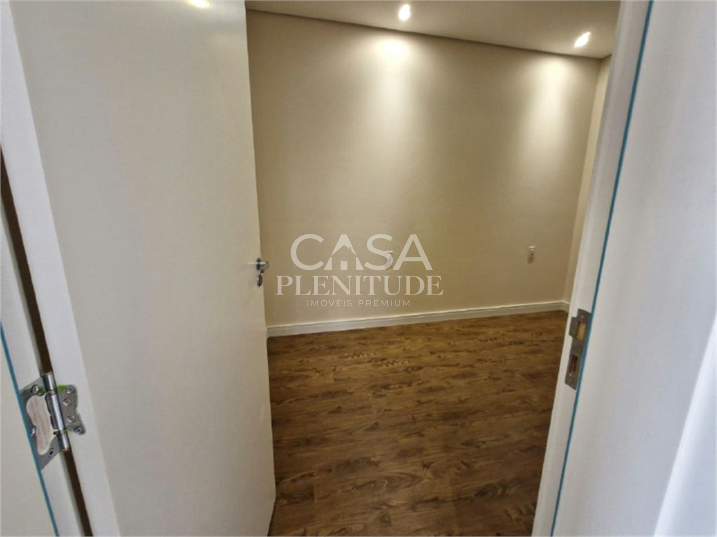 Casa em condomínio à venda com 3 quartos, sendo 1 suíte, em Cajuru do Sul, Sorocaba, SP