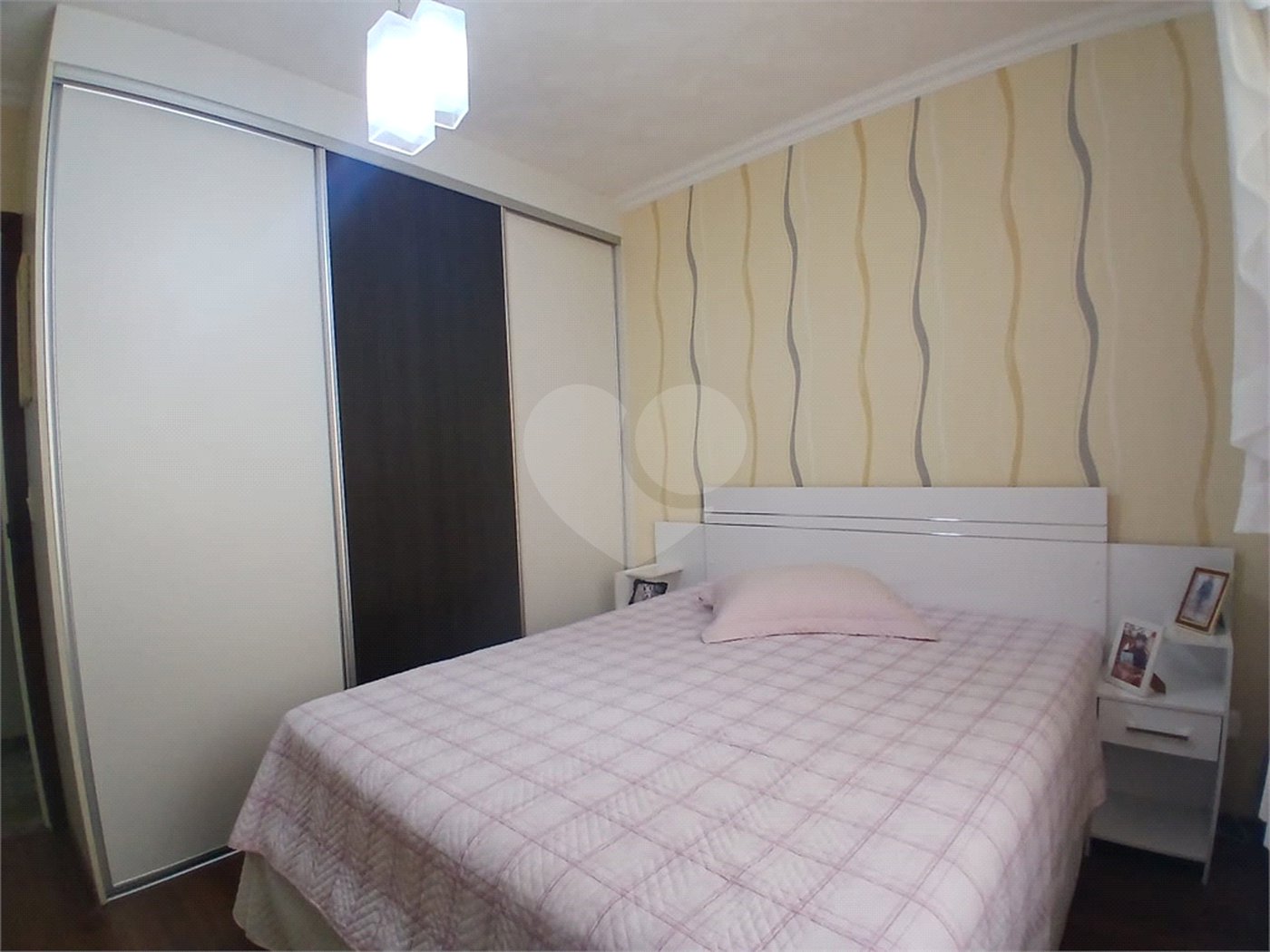 Casa à venda com 3 quartos, sendo 1 suíte,  em Esplanada Mendes Moraes, São Roque, SP