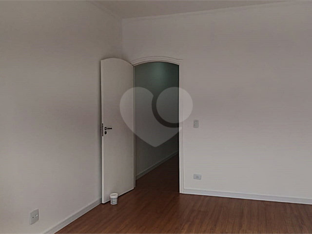Sobrado à venda com 3 quartos, sendo 1 suíte,  em Tremembé, São Paulo, SP