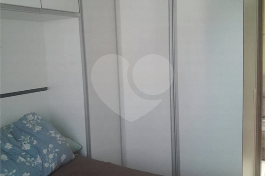Apartamento à venda com 2 quartos em Cidade Tiradentes, São Paulo, SP