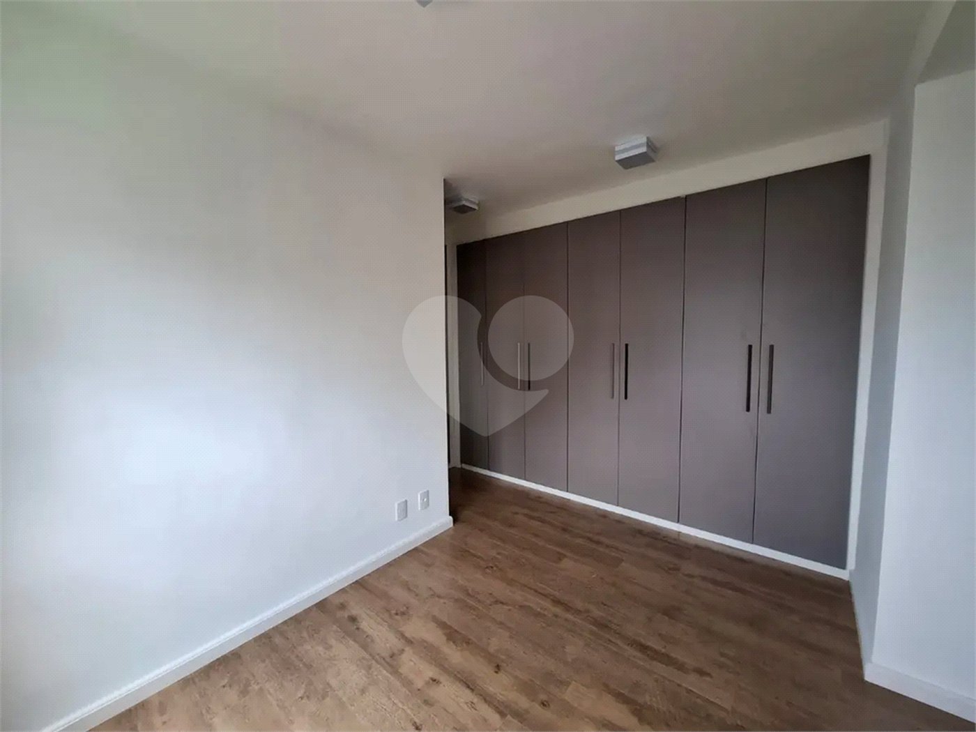 Apartamento a venda na Vila Mariana, 68 m², 2 dormitórios, 1 suíte, 2 vagas e lazer completo