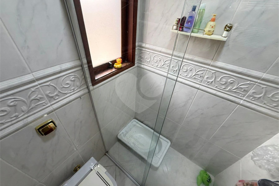 Casa à venda ou para alugar com 3 quartos, sendo 1 suíte, no condomínio Da Serra, São Paulo - SP