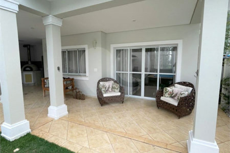 Casa à venda com 3 suítes no condomínio Villagio Di Verona, Vinhedo - SP