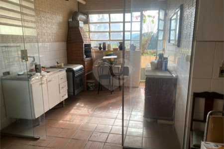 Casa à venda com 5 quartos, sendo 3 suítes, em Vila Rosália, Guarulhos, SP