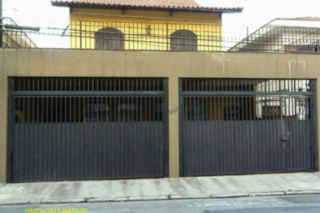 Sobrado à venda com 4 quartos, sendo 2 suítes, em Jardim Peri Peri, São Paulo, SP