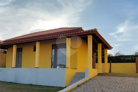 Chácara à venda com 2 quartos em Portal dos Pássaros, Alambari, SP