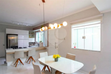 Casa à venda com 3 suítes em Vila Rosália, Guarulhos, SP