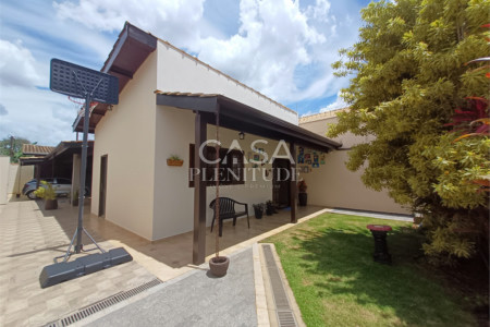 Casa Térrea à venda com 3 quartos, sendo 1 suíte, em Jardim Bandeirantes, Sorocaba, SP