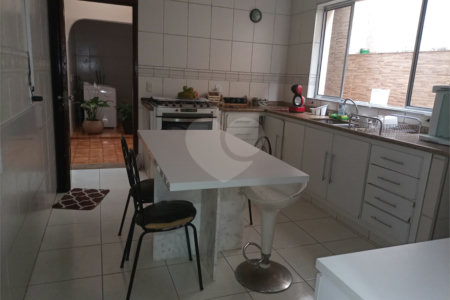 Casa à venda com 3 quartos, sendo 1 suíte, em Jardim Monte Azul, São Paulo, SP