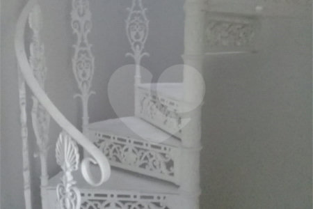 Triplex à venda ou para alugar com 4 suítes em Enseada, Guarujá, SP