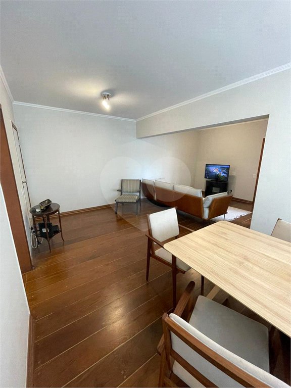 Apartamento à venda com 3 quartos, sendo 1 suíte,  em Vila Olímpia, São Paulo, SP