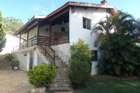 Casa à venda com 2 quartos, sendo 1 suíte, em Campos de Atibaia, Atibaia, SP