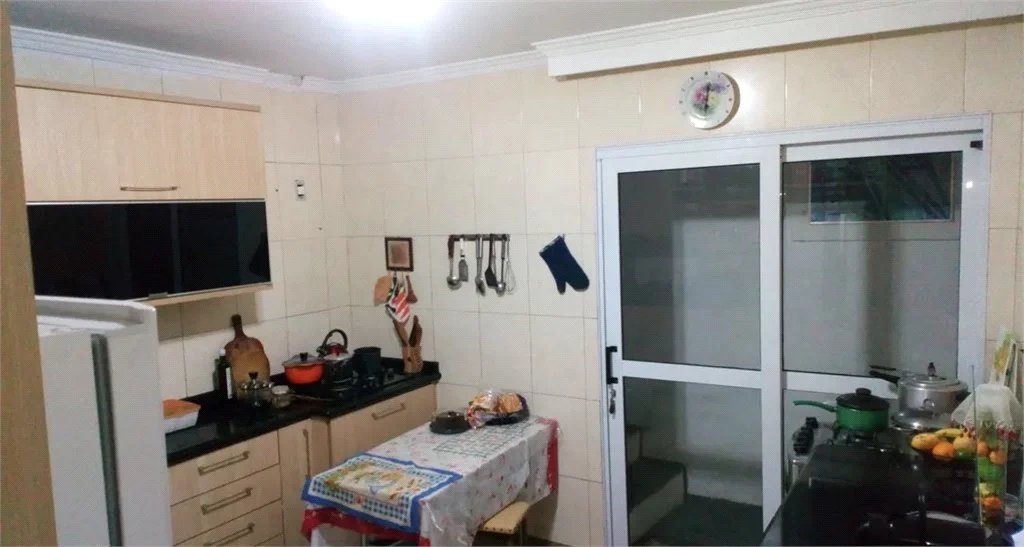 **Vende-se Imóvel Residencial – Excelente Localização em Cotia**