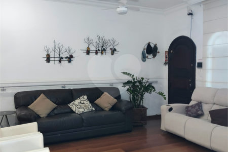Casa à venda com 2 suítes em Vila Vitório Mazzei, São Paulo, SP