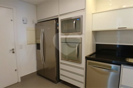 Apartamento à venda com 3 suítes em Jardim Fonte do Morumbi, São Paulo, SP