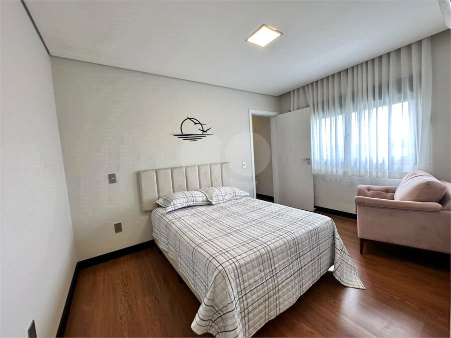 Casa à venda com 3 suítes no condomínio Villas do Golfe, Itu - SP