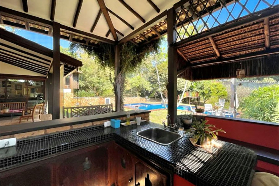 Casa à venda com 4 suítes no condomínio Jardim Mediterrâneo, Cotia - SP