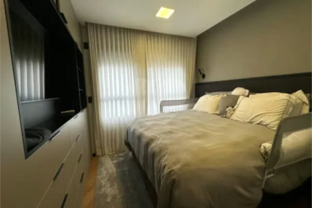 Apartamento à venda com 3 suítes em Campo Belo, São Paulo, SP