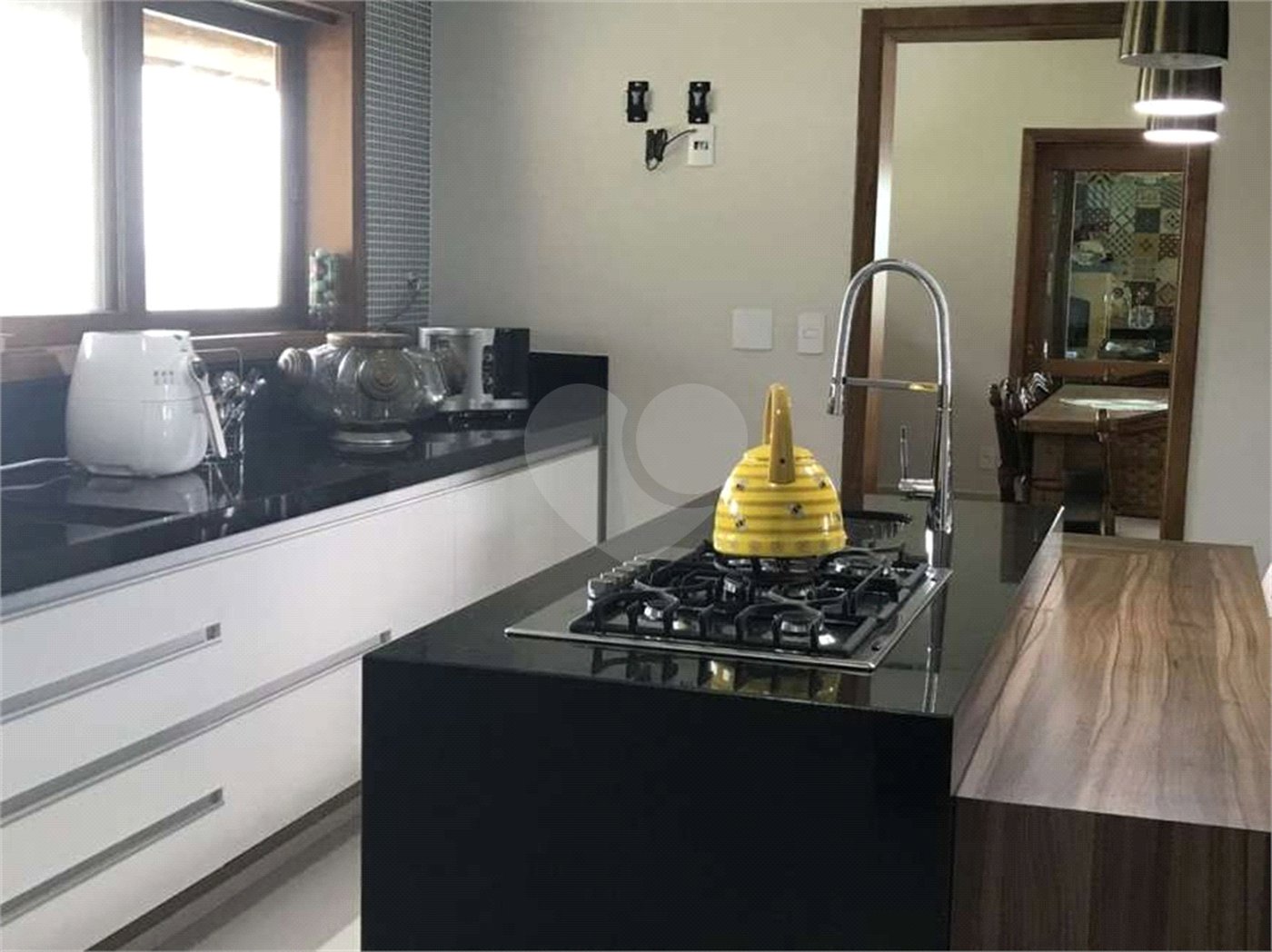 Casa à venda com 5 suítes no condomínio Porto Atibaia, Atibaia - SP