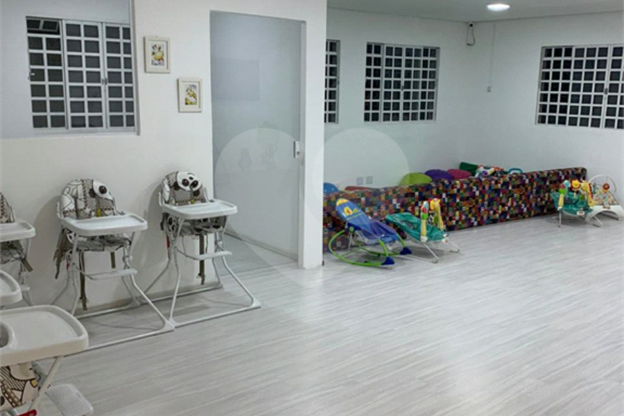 Prédio à venda em Santana, São Paulo, SP