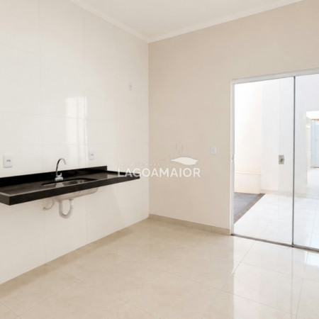 Casa à venda com 2 quartos em Jardim dos Ipes, Três Lagoas, MS