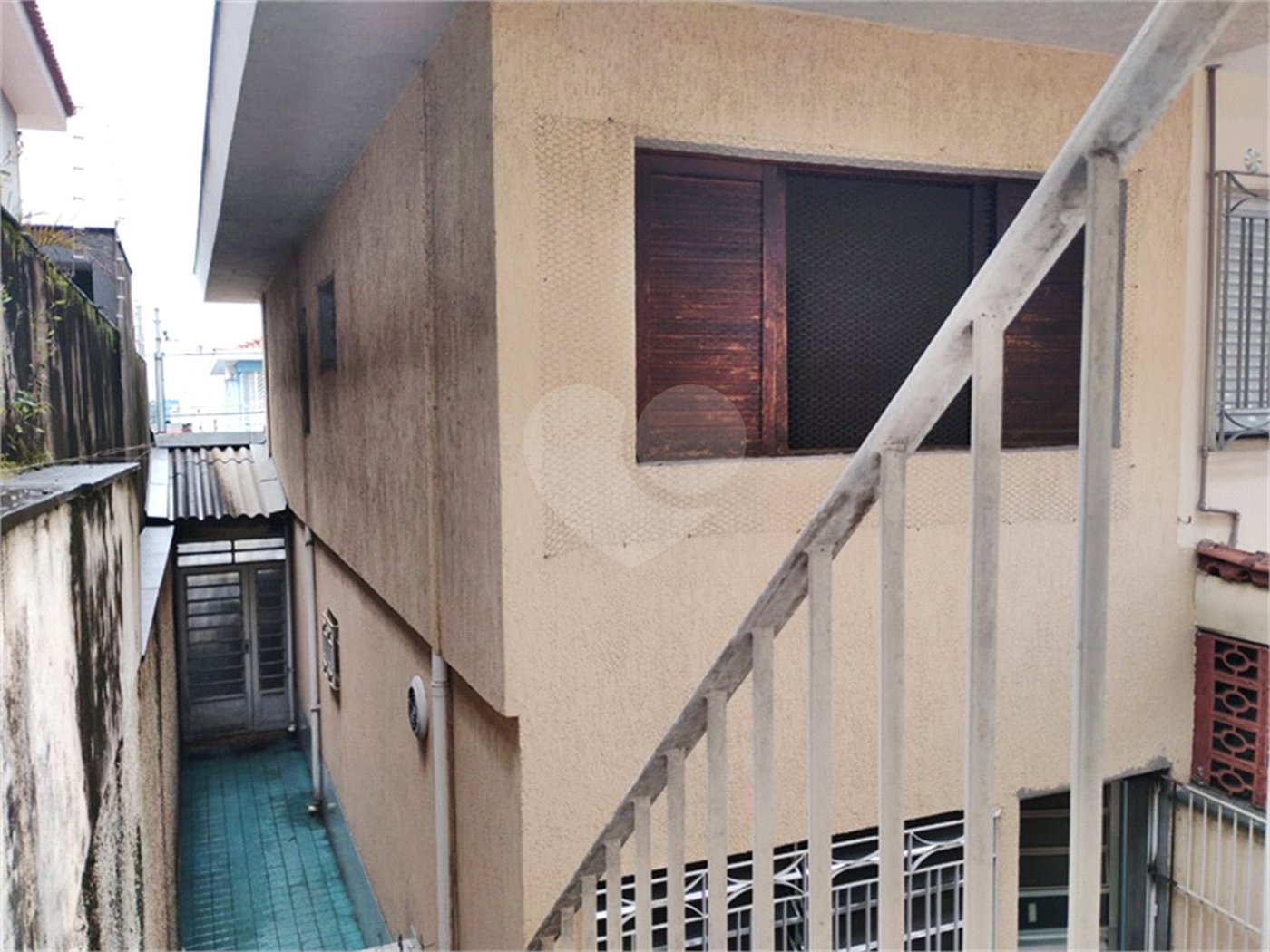 Sobrado à venda com 2 quartos em Vila Nivi, São Paulo, SP