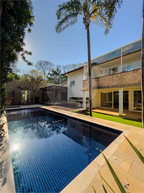 Casa à venda com 4 suítes no condomínio Villa Borghese, Indaiatuba - SP
