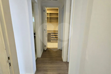 Apartamento à venda com 3 quartos, sendo 1 suíte,  em Indianópolis, São Paulo, SP