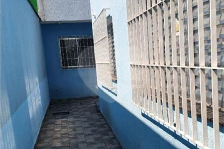 Sobrado à venda com 3 quartos, sendo 1 suíte, em Parque Ramos Freitas, São Paulo, SP
