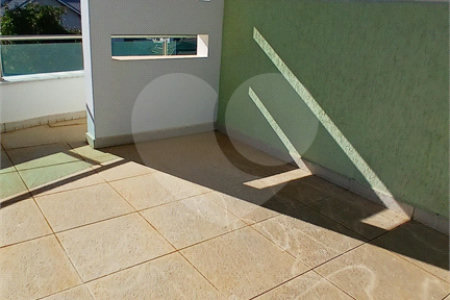 Casa à venda com 3 suítes no condomínio Figueira Garden, Atibaia - SP